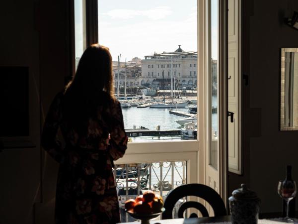 Lakkios charming suites and rooms : photo 3 de la chambre suite avec balcon - vue sur mer