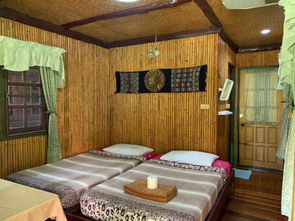 Sam's House Kanchanaburi : photo 6 de la chambre bungalow standard