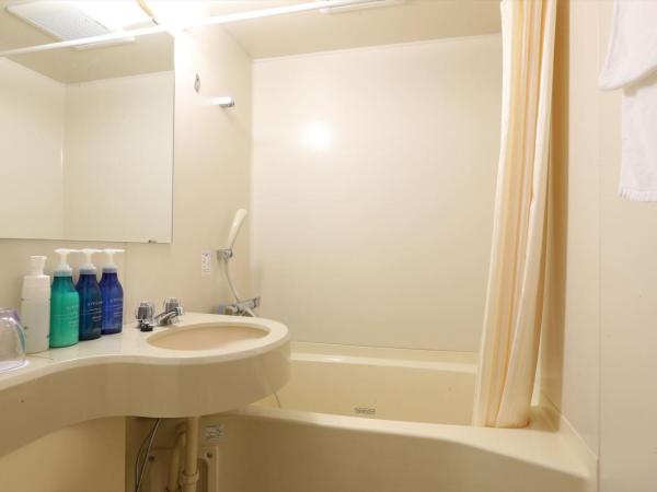 Hotel Hokke Club Hiroshima : photo 4 de la chambre chambre lits jumeaux - départ tardif à midi - non-fumeurs