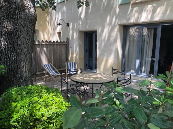 Bastide Saint Jérôme : photo 2 de la chambre appartement - vue sur jardin