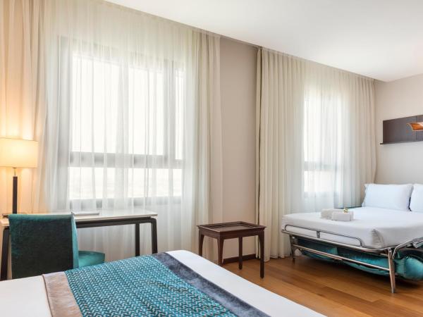 Eurostars Gran Valencia : photo 3 de la chambre chambre double avec canapé-lit