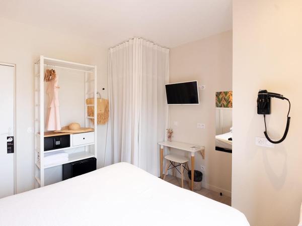 Hôtel de la Plage : photo 6 de la chambre chambre double avec terrasse