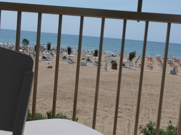 Hotel Karibe : photo 5 de la chambre chambre double avec balcon - vue sur mer