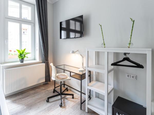 Villa Wilda : photo 4 de la chambre chambre double supérieure avec salle de bains privative et balcon