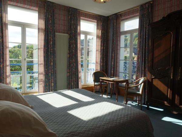 Hotel La Diligence : photo 10 de la chambre chambre double deluxe