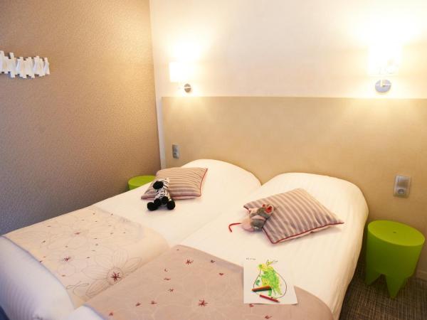 Hotel Restaurant Du Parc Saumur Logis Elégance : photo 3 de la chambre chambre familiale en duplex