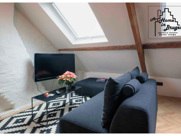 at Home in Bruges : photo 3 de la chambre studio lit queen-size de luxe
