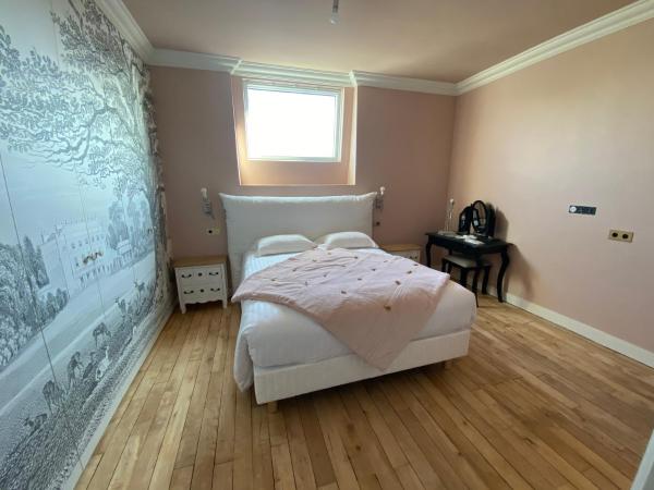 Maison Blanche Chartres - Maison d'hôtes 5 étoiles : photo 5 de la chambre maison 6 chambres