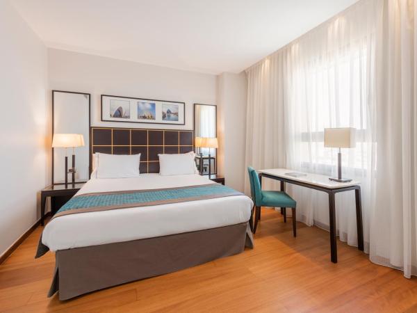 Eurostars Gran Valencia : photo 2 de la chambre suite junior