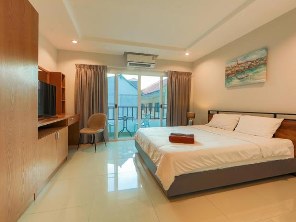 Nalanta Hotel Pattaya : photo 1 de la chambre chambre double standard - vue sur jardin
