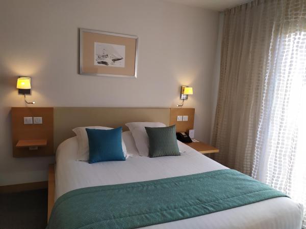 Best Western Premier Hôtel du Vieux-Port : photo 4 de la chambre chambre lit queen-size confort