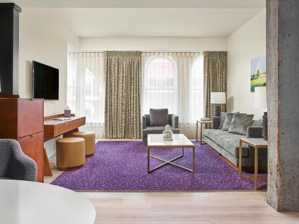 The Bankers Alley Hotel Nashville, Tapestry Collection by Hilton : photo 3 de la chambre suite 1 chambre lit king-size deluxe - vue sur ville