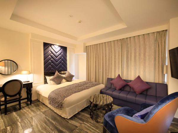 Centurion Hotel Residential Akasaka Station : photo 2 de la chambre superior king room with balcony - non-smoking - annex