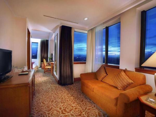 Menara Peninsula Hotel : photo 1 de la chambre room #29961418