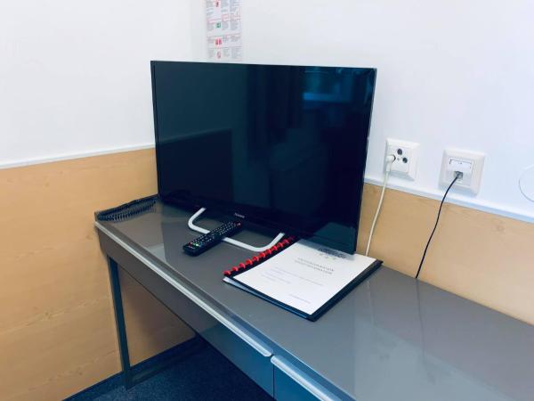 Hotel Donaustadt Kagran - at Metro U1 : photo 2 de la chambre chambre double standard