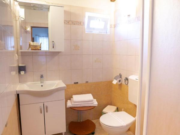 Villa Confort Exclusive : photo 3 de la chambre chambre double ou lits jumeaux avec terrasse mansardée