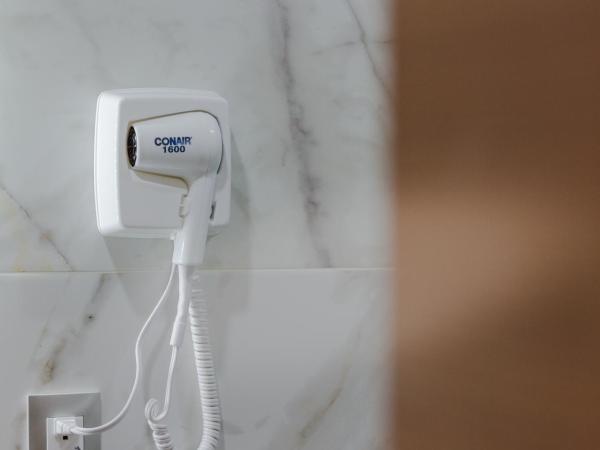 Hotel Kavia Monterrey : photo 7 de la chambre chambre lit king-size