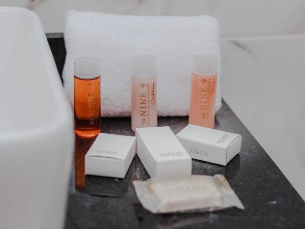 Hotel Kavia Monterrey : photo 2 de la chambre chambre lit king-size