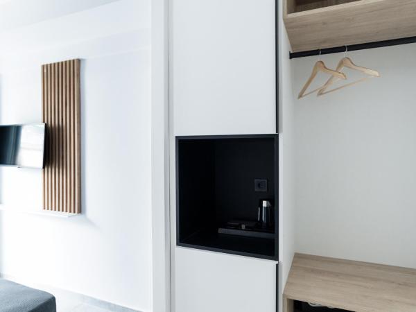 White 9 : photo 5 de la chambre chambre double avec balcon