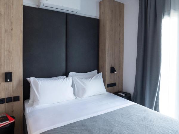 White 9 : photo 6 de la chambre chambre double avec balcon