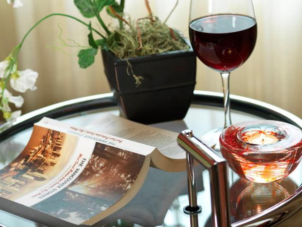 The Listel Hotel Vancouver : photo 7 de la chambre chambre lit king-size galerie