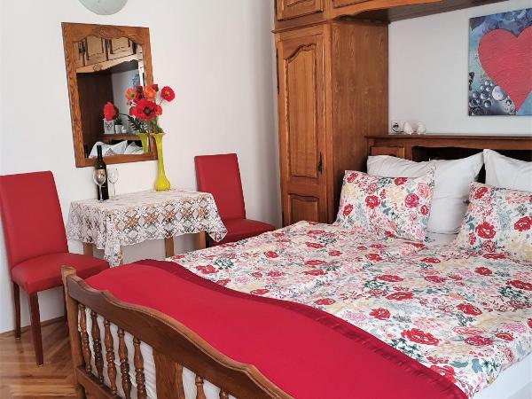 F• R• I• E• N• D• S• : photo 7 de la chambre chambre lit king-size