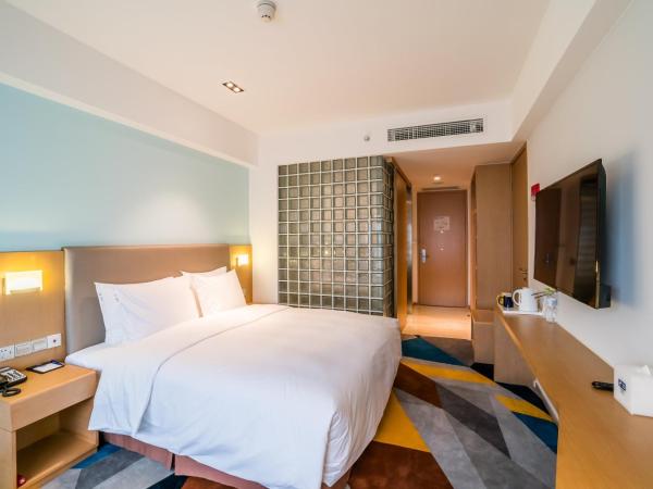 Holiday Inn Express Chengdu Xindu, an IHG Hotel : photo 3 de la chambre chambre lit king-size standard - accessible aux personnes à mobilité réduite