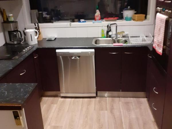 Intrepid Bed & Breakfast : photo 9 de la chambre chambre familiale avec salle de bains