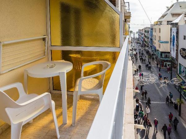 Apartamentos Avenida : photo 4 de la chambre room #9261310