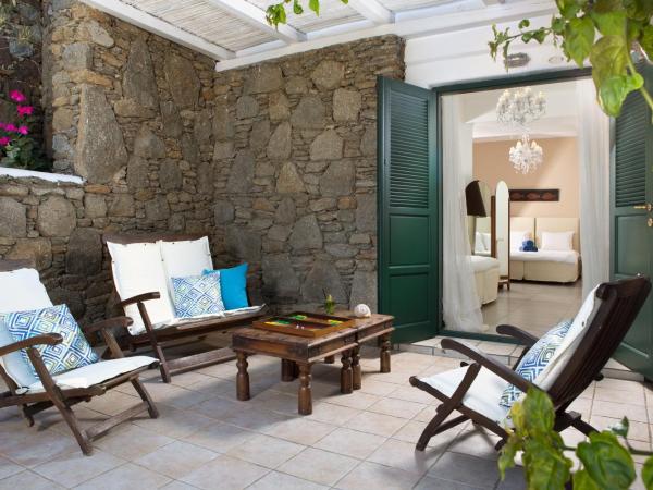 Tharroe of Mykonos Boutique Hotel : photo 1 de la chambre chambre quadruple