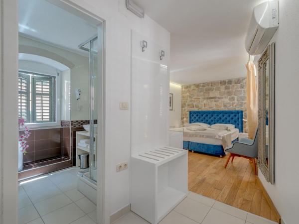 Guesthouse Imperator : photo 2 de la chambre chambre deluxe double ou lits jumeaux