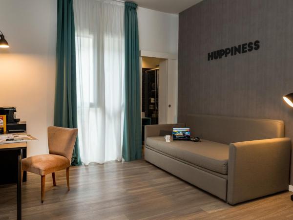 Up Hotel : photo 3 de la chambre suite junior avec balcon