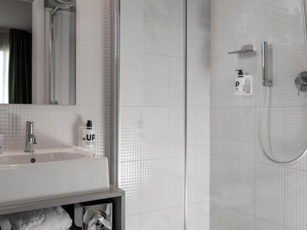 Up Hotel : photo 9 de la chambre chambre double standard