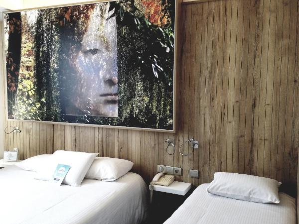 Kyriad Hotel Tours Centre : photo 2 de la chambre - 1 lit double + 1 lit simple