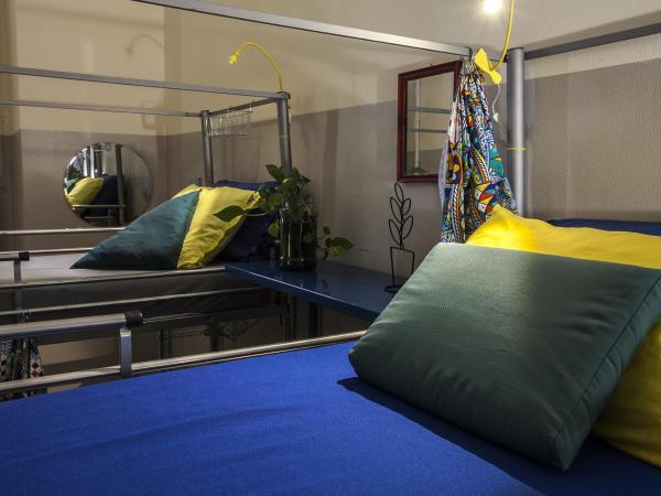 Ostello degli Elefanti : photo 2 de la chambre lit dans dortoir mixte de 4 lits avec salle de bains commune