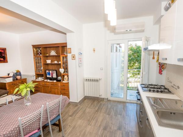 Guest House AB Adria Home : photo 9 de la chambre appartement 1 chambre