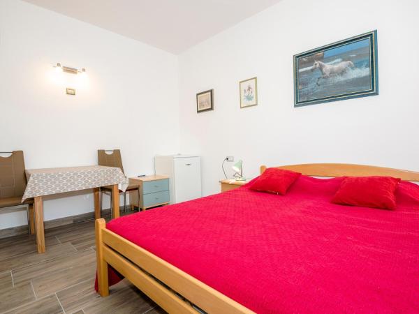 Guest House AB Adria Home : photo 5 de la chambre studio