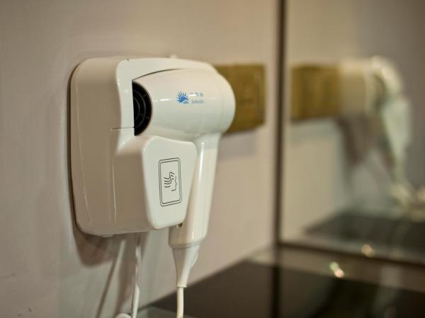 Euro+ Hotel Johor Bahru : photo 10 de la chambre chambre lit queen-size supérieure (sans fenêtre)