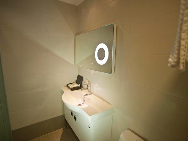 Euro+ Hotel Johor Bahru : photo 4 de la chambre chambre lit queen-size supérieure (sans fenêtre)