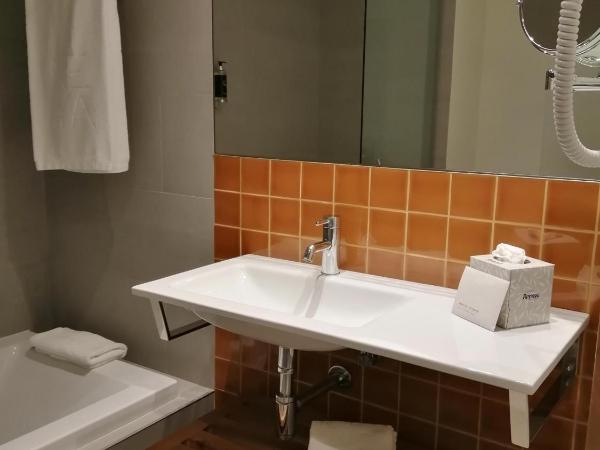 NEYA Porto Hotel : photo 6 de la chambre chambre lits jumeaux supérieure