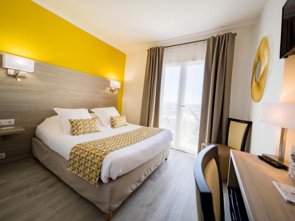 Le Rabelais : photo 4 de la chambre chambre double privilège avec balcon - vue sur mer