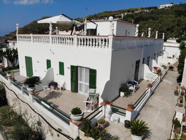 Villa Natalina : photo 2 de la chambre chambre double ou lits jumeaux avec balcon