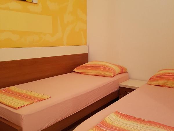 Apartments and Rooms Vesna Novalja : photo 3 de la chambre appartement avec terrasse