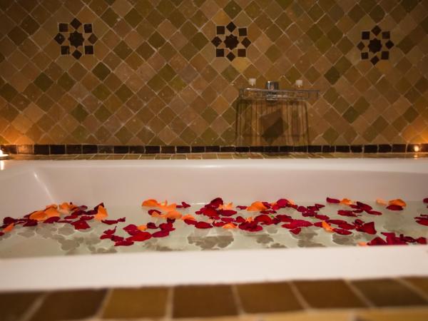 Riad Mimouna : photo 10 de la chambre suite - vue sur mer