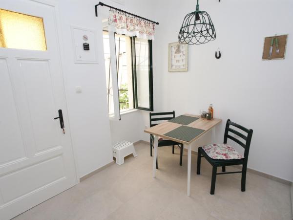 Depadansa Lisette : photo 9 de la chambre appartement