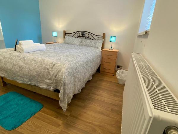 Grand Heights LUXURY Suites : photo 3 de la chambre chambre double avec salle de bains commune