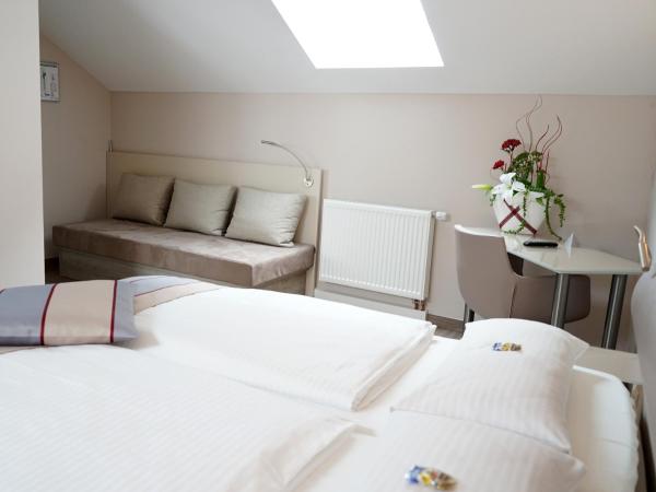 Hotel Bonn City : photo 2 de la chambre suite