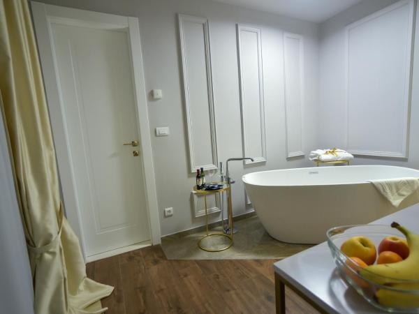 Luxury rooms Kadena : photo 2 de la chambre chambre double deluxe avec baignoire
