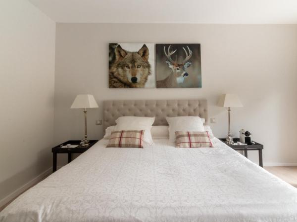 Villa Vent-Couvert : photo 3 de la chambre chambre lit king-size - vue sur jardin