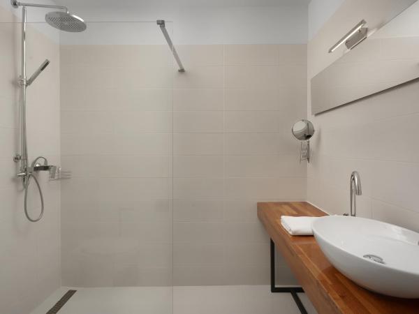 Monvidal by Bura Hotels - Adults Only : photo 3 de la chambre chambre double avec terrasse